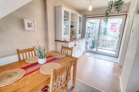 3 bedroom semi-detached house for sale, Pusey Way, High Wycombe HP14