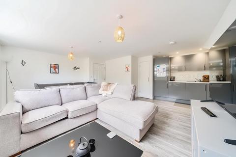 1 bedroom flat for sale, Newbury,  Berkshire,  RG14