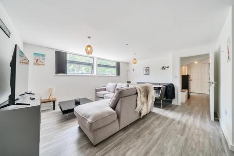 1 bedroom flat for sale, Newbury,  Berkshire,  RG14