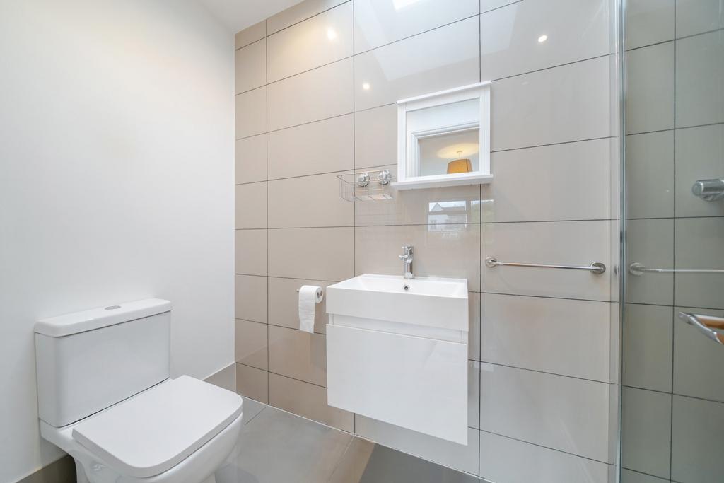 1381007-15-691c5e...