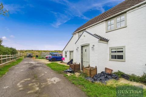 2 bedroom cottage to rent, Stoke Orchard Road, Bishops Cleeve, Cheltenham
