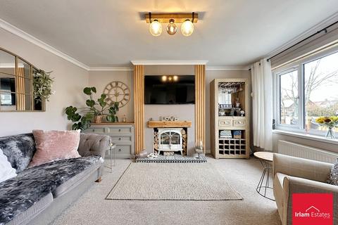 2 bedroom semi-detached bungalow for sale, New Moss Road, Cadishead, M44