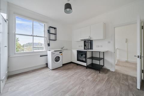 2 bedroom flat to rent, London Road BR1