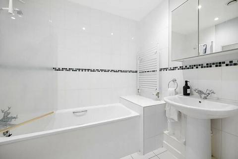 2 bedroom flat to rent, 2 Pancras Way, London E3