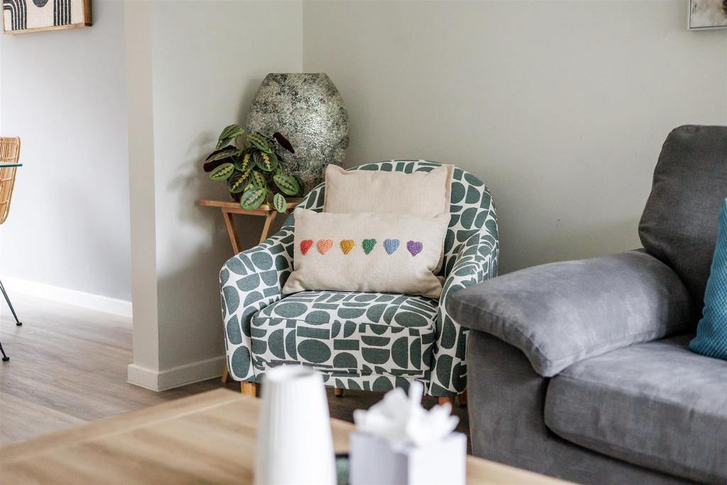 50 Vallis Close-9print.jpg