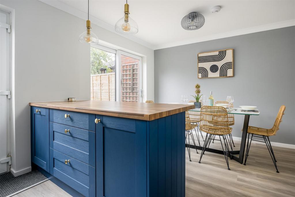 50 Vallis Close-16print.jpg