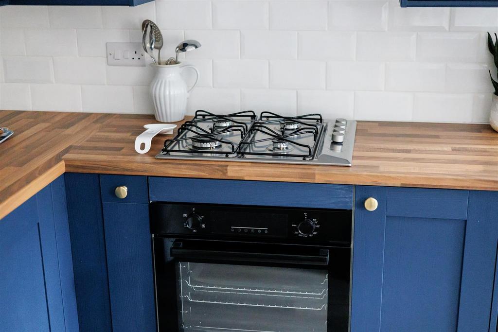 50 Vallis Close-7print.jpg