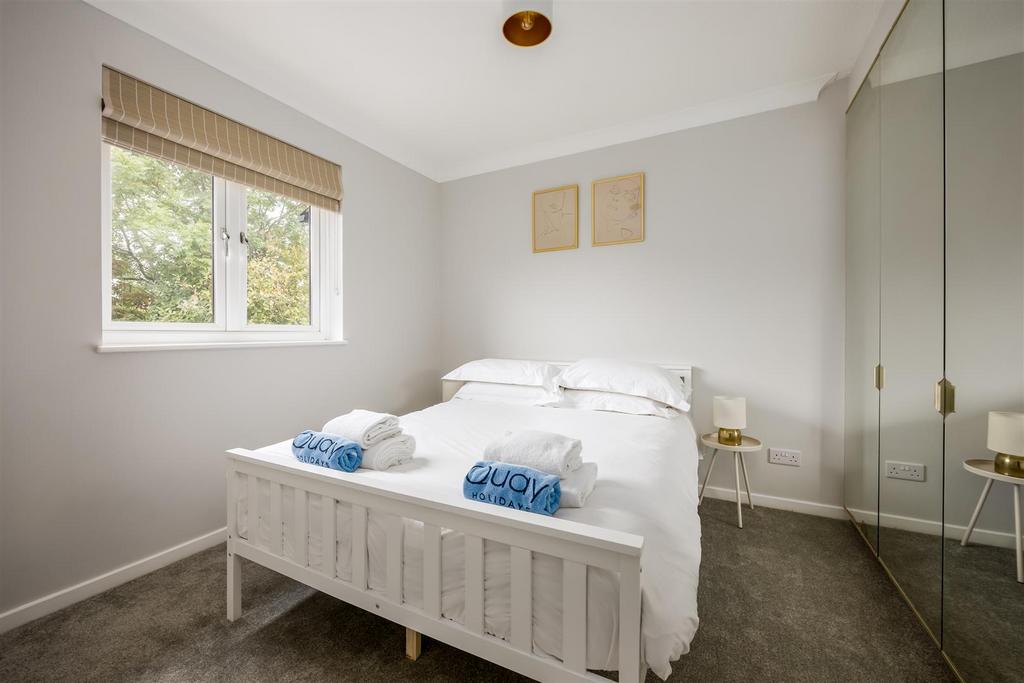 50 Vallis Close-11print.jpg