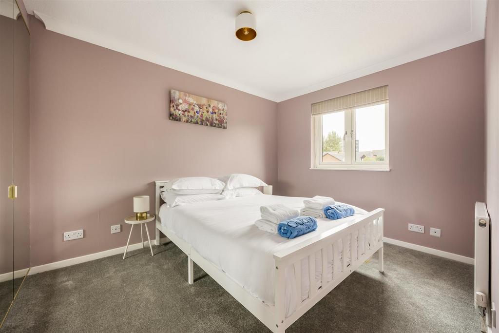 50 Vallis Close-14print.jpg