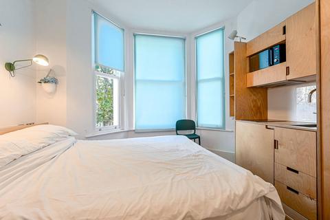 undefined, Earls Court, Earls Court, London, SW5