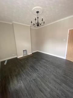 3 bedroom terraced house to rent, Valley Road, Stourbridge DY9