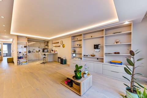 Admiral Walk, Maida Vale, London, W9