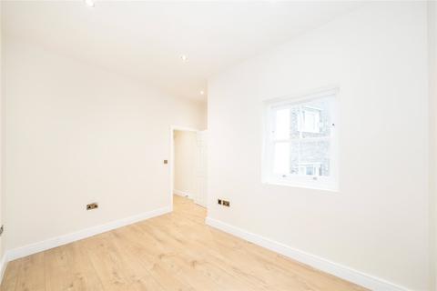 1 bedroom flat to rent, Commercial Road, London, E1
