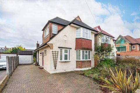 4 bedroom detached house to rent, Cromwell Avenue, New Malden, KT3