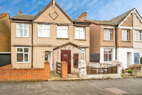 undefined, Waterloo Road, Uxbridge UB8