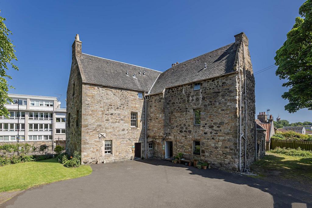Courtyard - Second Floor Flat, West Port House