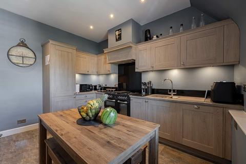 2 bedroom flat for sale, Second Floor Flat, West Port House, Preston Road, Linlithgow, EH49 7AX