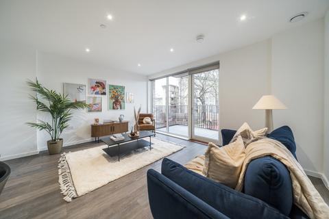 2 bedroom apartment to rent, 6 Headlam Avenue, London SW4