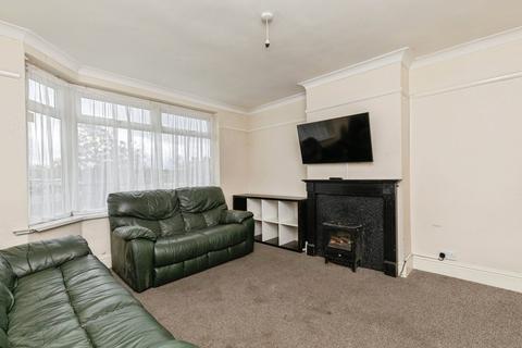 3 bedroom end of terrace house for sale, Walsh Avenue, Bristol BS14