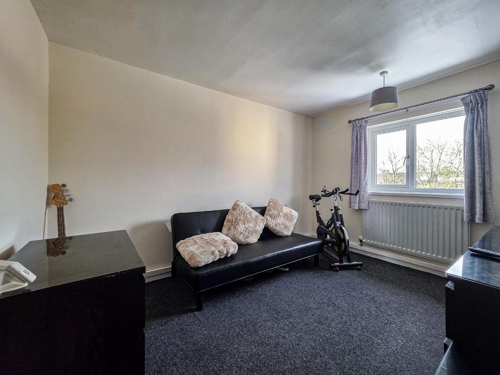 Bedroom 2.jpg