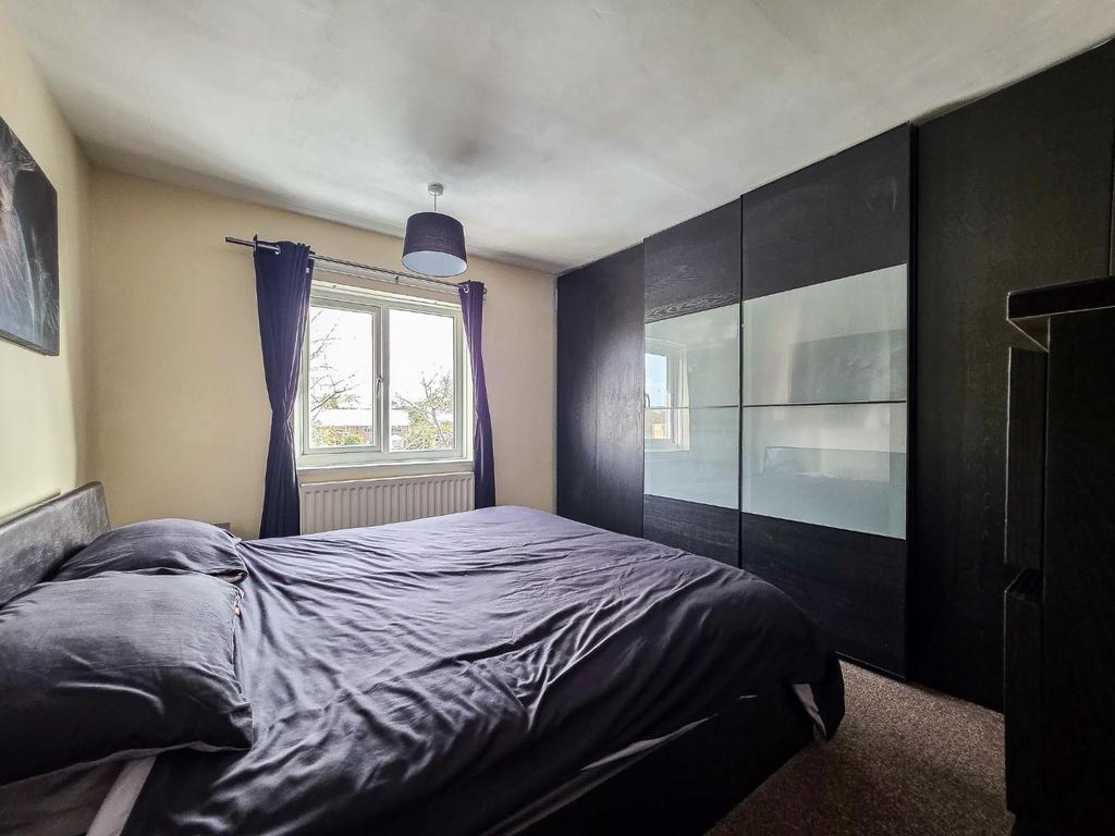 Main bedroom.jpg