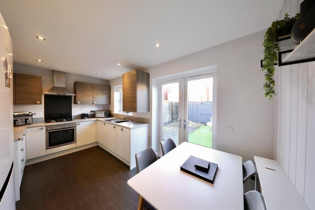 Kitchen diner