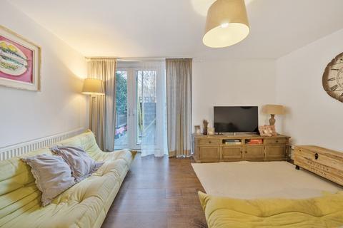 3 bedroom flat for sale, Granfield Street, Battersea, London, SW11