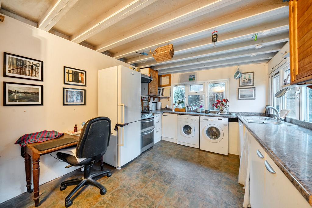 Studio Kitchen