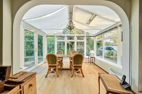 undefined, Park Road, Teddington, TW11