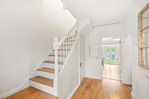 2 bedroom maisonette to rent, Bruce Road, London, E3