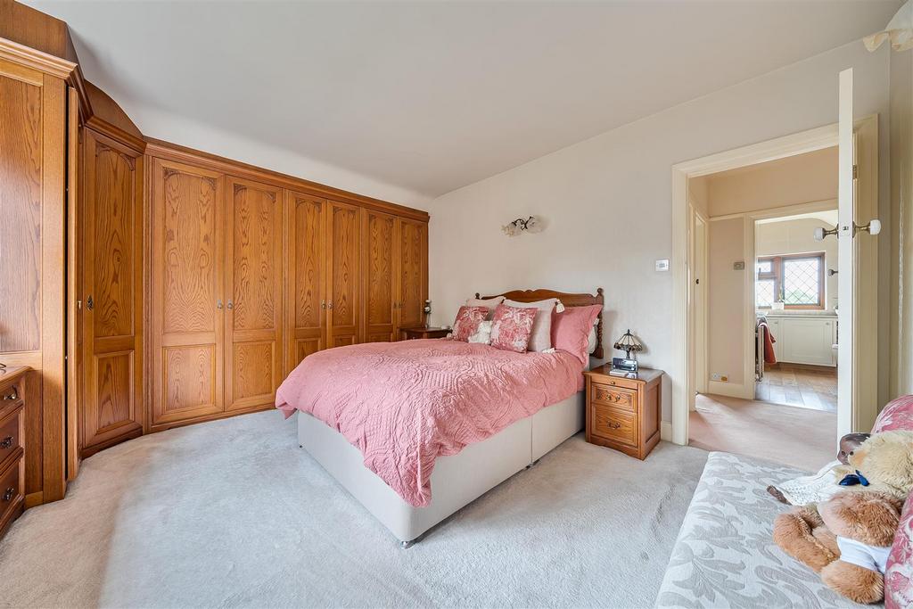 For Sale by Aspire Residential   Crockhurst Hill