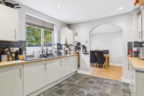 3 bedroom semi-detached house for sale, Bredon Avenue, Stourbridge