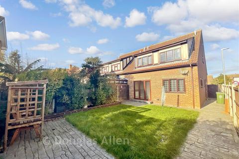 undefined, London Road, Wickford, Essex