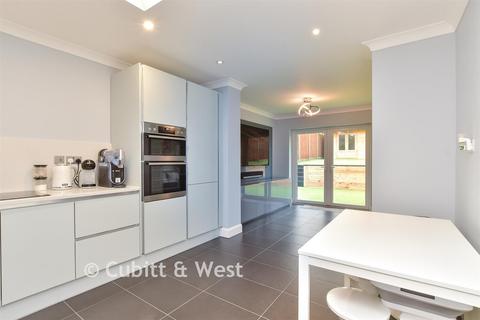 undefined, Findon Road, Worthing, West Sussex