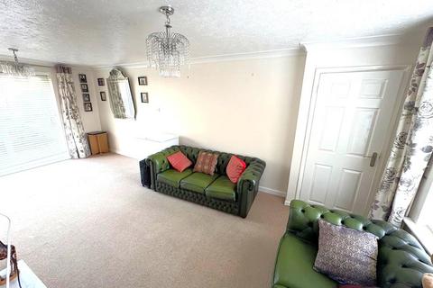 3 bedroom house to rent, Granby Close, Corby NN18