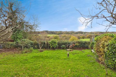 3 bedroom detached house to rent, Hayfield Hill, Rugeley, WS15 4RS