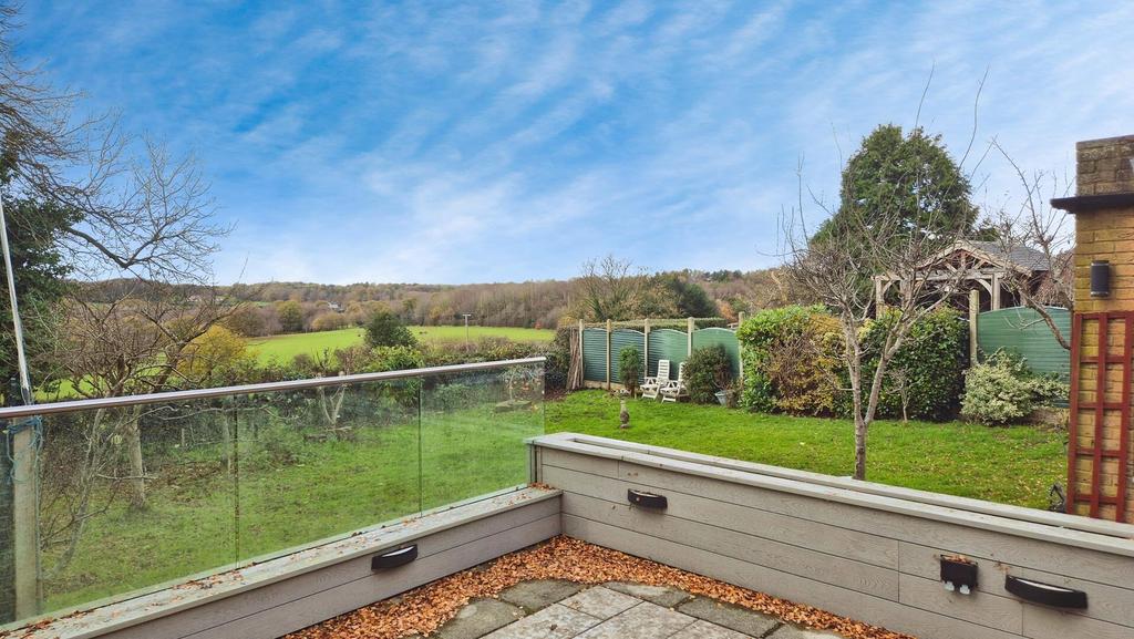 Patio / rear garden