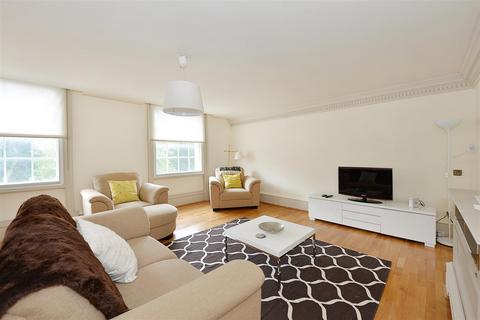 4 bedroom flat for sale, Eaton Square, London SW1W