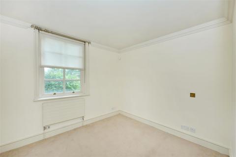 4 bedroom flat for sale, Eaton Square, London SW1W