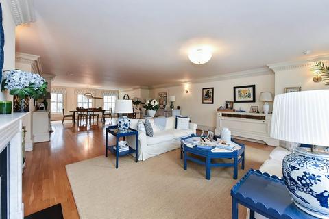 undefined, Large Lateral Flat - Eaton Square, Belgravia, London SW1W