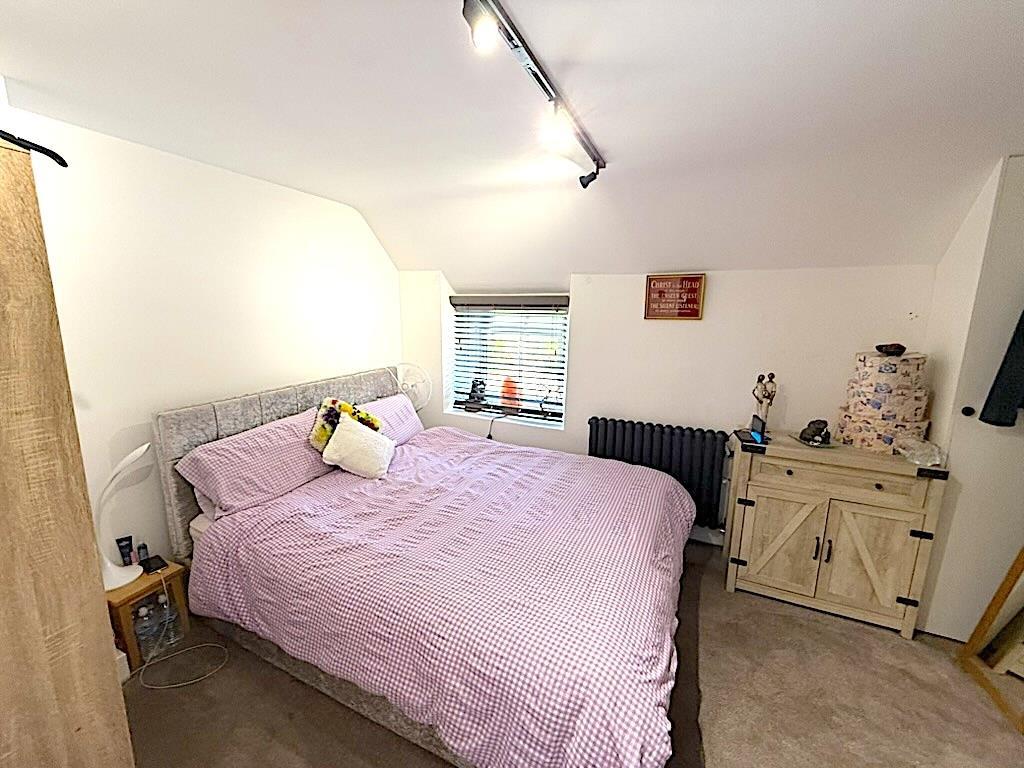 Bedroom.jpg