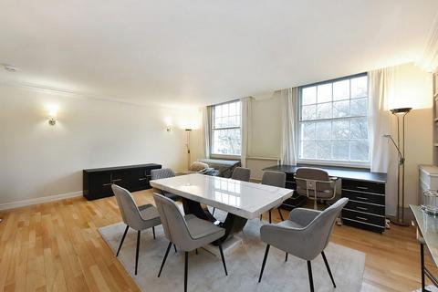 4 bedroom flat for sale, Large Lateral Flat - Eaton Square, Belgravia SW1W