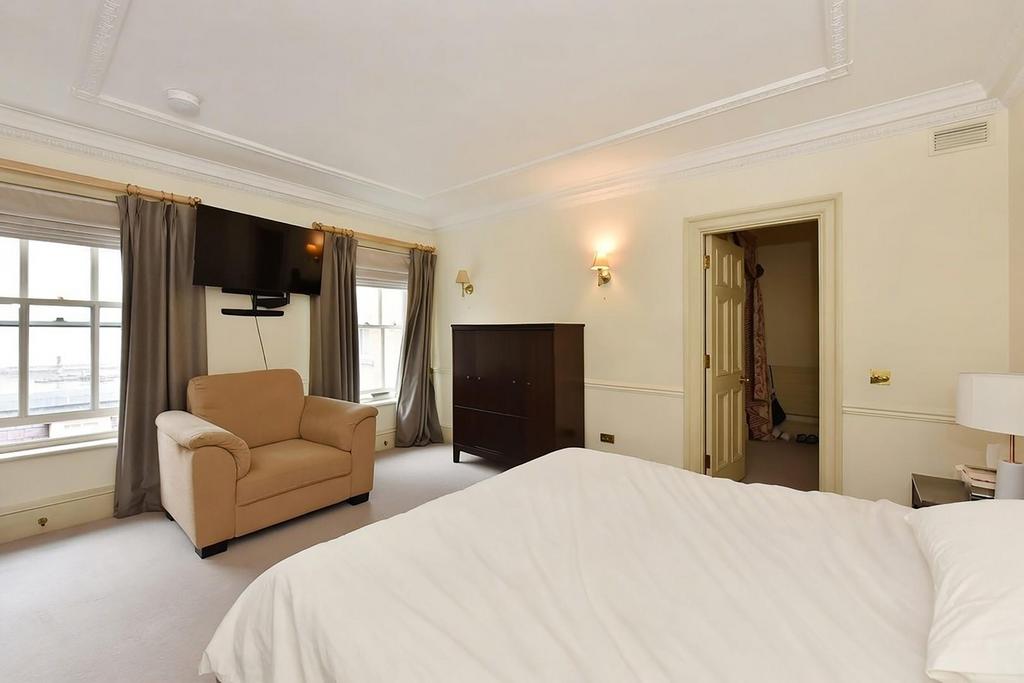 Flat F, 1-4, Eaton Square (5).jpg