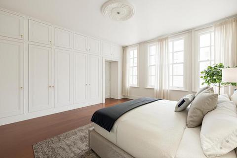 4 bedroom flat to rent, Eaton Square, London SW1W