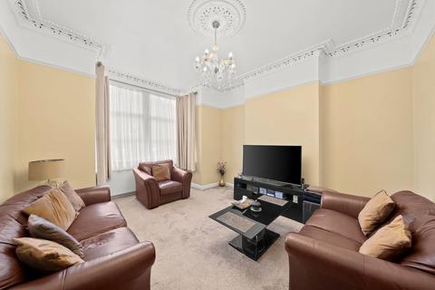 4 bedroom terraced house for sale, Rockhall Road, London, NW2