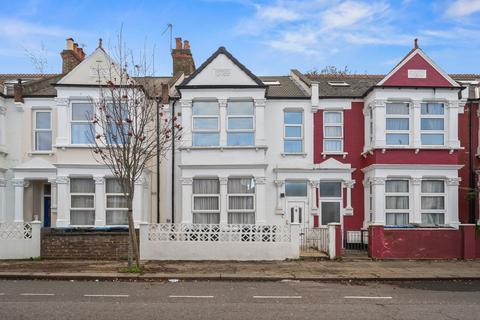 4 bedroom terraced house for sale, Rockhall Road, London, NW2