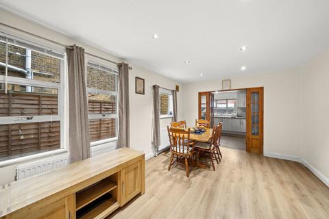 4 bedroom terraced house for sale, Rockhall Road, London, NW2