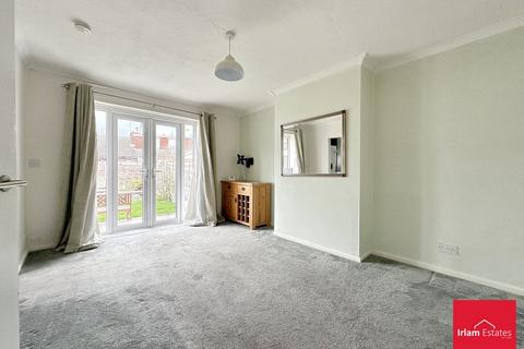 2 bedroom semi-detached house for sale, Sunningdale Drive, Irlam, M44