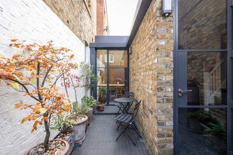 undefined, Ezra Street II, London E2