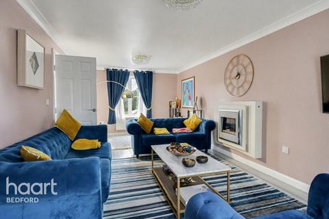 undefined, Wadsworth Court, Bedford